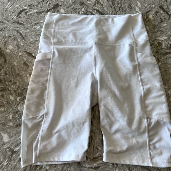 Fabletics biker short - Picture 1 of 5